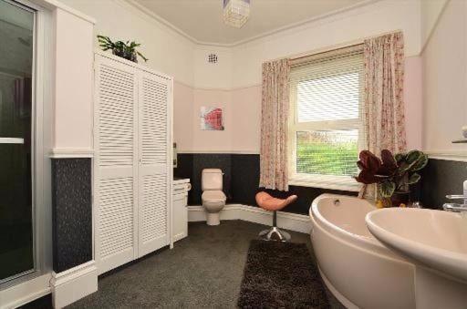 Spectacular Sea View Double, With Exclusive Bathroom & Use Of Patio And Bike Store Margate Exterior foto